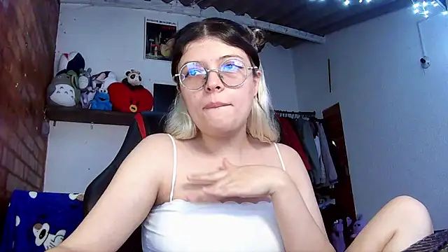 Emily  katz online show from 03-15-25, 06:21