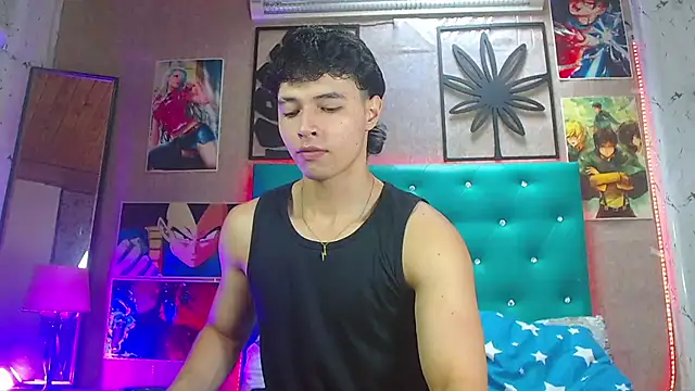 Snapshot of LiamAndrewzz chatting on 10-19-25, 05:16 LiamAndrewzz online show from 10-19-25, 05:16
