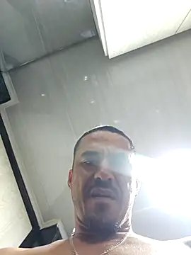 Iuver online show from 02-09-26, 10:52