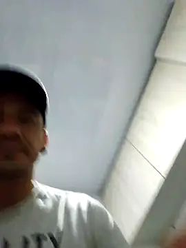 Iuver online show from 03-13-26, 11:32