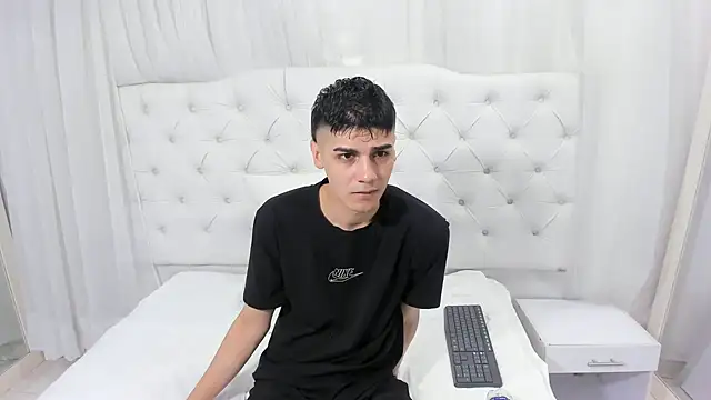 frank jhonsson online show from 12-20-25, 05:16