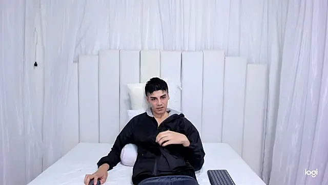 frank jhonsson online show from 11-13-25, 03:27