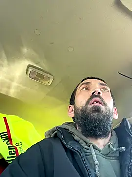 QueenM3 online show from 10-27-25, 03:02