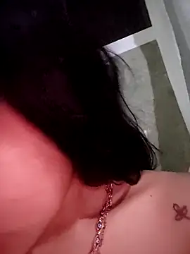 Snapshot of ElaRuil69 chatting on 11-11-25, 03:23 ElaRuil69 online show from 11-11-25, 03:23