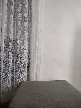 ElaRuil69 online show from 06-07-26, 03:17