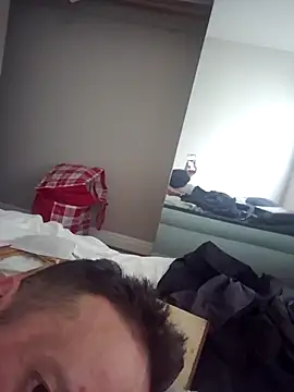 CoxedEighty online show from 11-17-25, 09:08