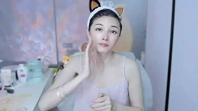 Snapshot of A_dabo chatting on 02-25-26, 02:06 A dabo online show from 02-25-26, 02:06