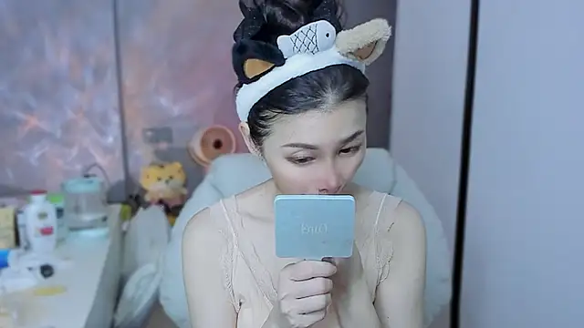 Snapshot of A_dabo chatting on 02-18-26, 03:19 A dabo online show from 02-18-26, 03:19