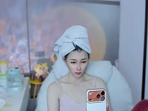 Snapshot of A_dabo chatting on 02-22-26, 12:18 A dabo online show from 02-22-26, 12:18