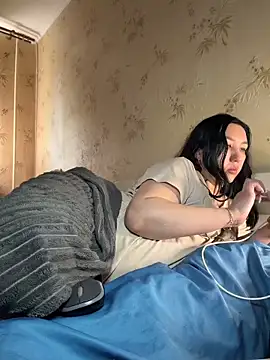 Snapshot of Naughtbaby_2025 chatting on 06-08-26, 01:33 Naughtbaby 2025 online show from 06-08-26, 01:33