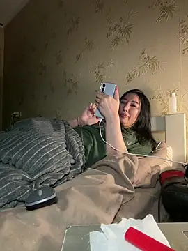 Snapshot of Naughtbaby_2025 chatting on 03-27-26, 01:58 Naughtbaby 2025 online show from 03-27-26, 01:58