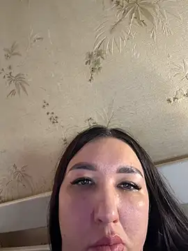 Snapshot of Naughtbaby_2025 chatting on 06-26-26, 01:28 Naughtbaby 2025 online show from 06-26-26, 01:28