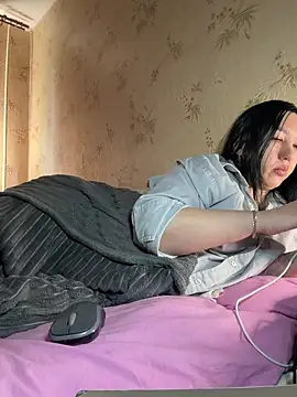 Naughtbaby 2025 online show from 05-06-26, 12:53