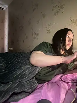 Naughtbaby 2025 online show from 02-01-26, 07:17