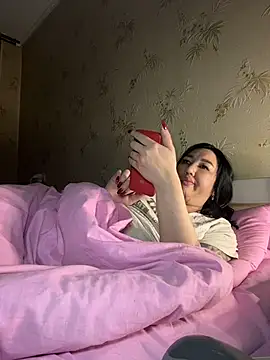 Naughtbaby 2025 online show from 02-15-26, 11:47