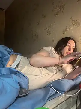 Snapshot of Naughtbaby_2025 chatting on 06-11-26, 12:32 Naughtbaby 2025 online show from 06-11-26, 12:32