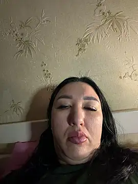 Snapshot of Naughtbaby_2025 chatting on 04-01-26, 01:08 Naughtbaby 2025 online show from 04-01-26, 01:08