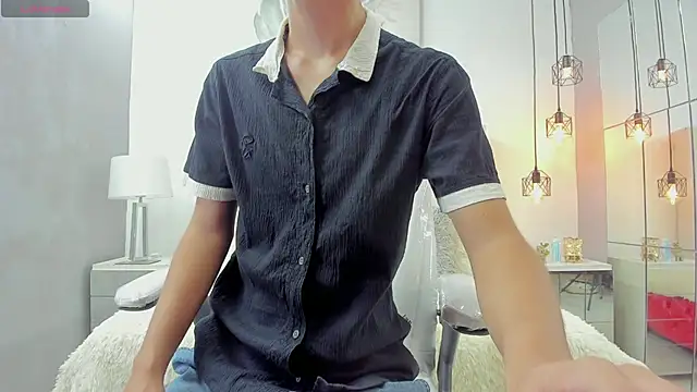 Snapshot of Johann_sex chatting on 06-25-26, 06:35 Johann sex online show from 06-25-26, 06:35