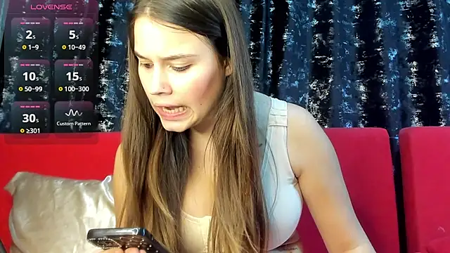 Siena Amaris online show from 11-18-25, 09:12