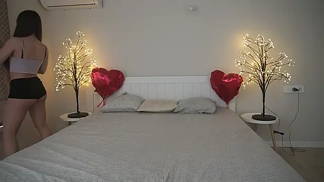 PaigePrado online show from 03-13-25, 06:37