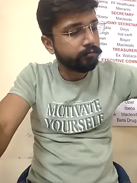 Snapshot of yourindianfellow chatting on 04-29-26, 12:53 yourindianfellow online show from 04-29-26, 12:53