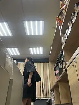 AlishaPrettyBlade online show from 12-18-25, 11:03