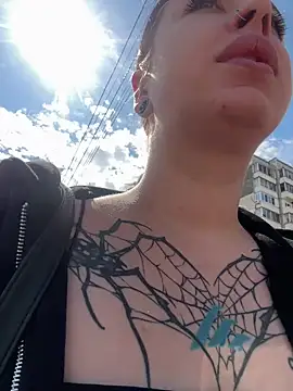 AlishaPrettyBlade online show from 05-31-26, 07:36
