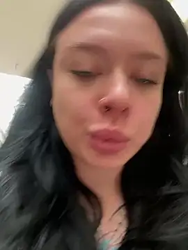 AlishaPrettyBlade online show from 05-15-26, 05:27