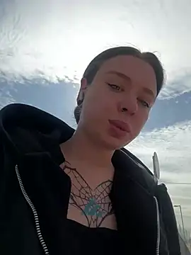 AlishaPrettyBlade online show from 04-08-26, 06:37