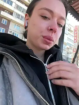 AlishaPrettyBlade online show from 04-07-26, 03:41