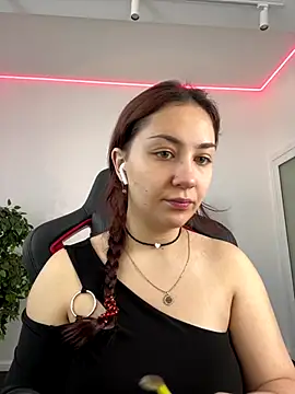 AshleySkott  online show from 09-18-25, 08:06