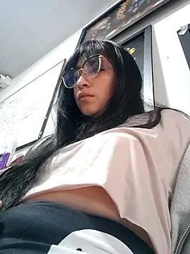 Arielle lov online show from 10-19-25, 11:13