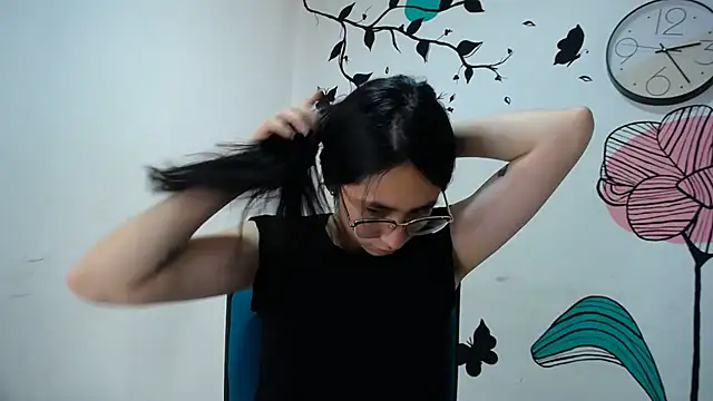 Arielle lov online show from 02-28-25, 06:31