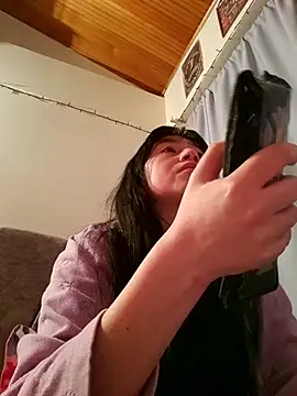 Arielle lov online show from 09-19-25, 04:05