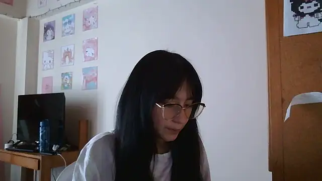 Arielle lov online show from 10-27-25, 04:08