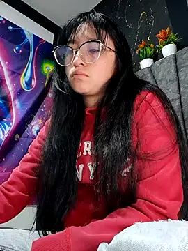 Arielle lov online show from 10-21-25, 11:42