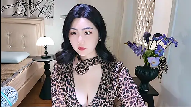 Tingdie online show from 09-28-25, 01:29