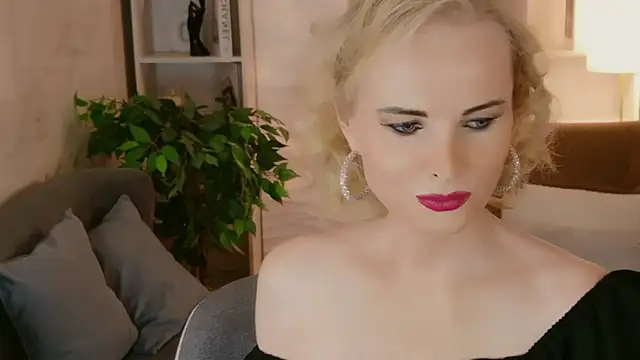Snapshot of Sandra_Kind chatting on 05-10-26, 05:33 Sandra Kind online show from 05-10-26, 05:33