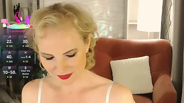 Snapshot of Sandra_Kind chatting on 10-03-25, 06:04 Sandra Kind online show from 10-03-25, 06:04