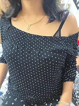 RealcoupleP online show from 05-20-26, 06:49