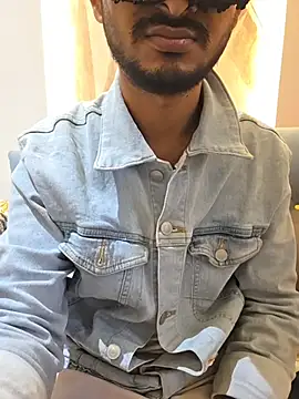 RealcoupleP online show from 01-10-26, 04:35