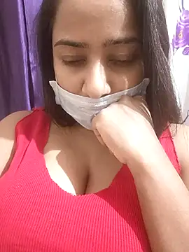 COZY ROZI online show from 12-16-25, 05:50