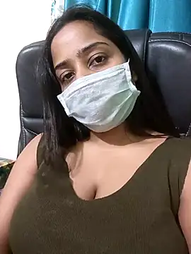 COZY ROZI online show from 10-24-25, 05:45