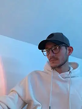 Snapshot of yoyoboy988 chatting on 03-10-25, 08:12 yoyoboy988 online show from 03-10-25, 08:12