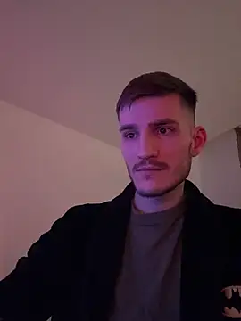 Snapshot of yoyoboy988 chatting on 03-13-25, 09:37 yoyoboy988 online show from 03-13-25, 09:37