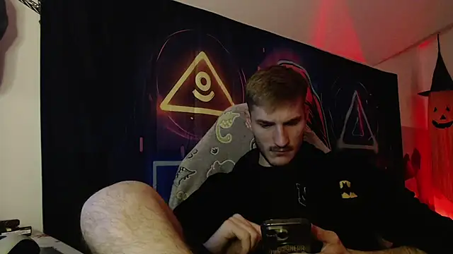 yoyoboy988 online show from 11-18-25, 05:49