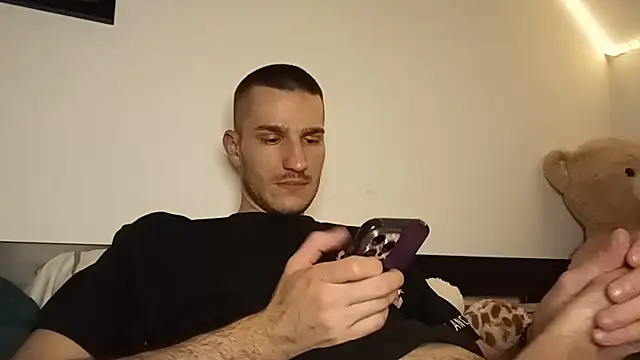yoyoboy988 online show from 06-18-26, 08:25