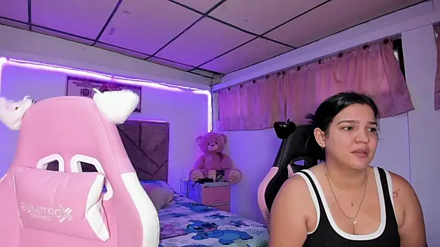 Cristal Smith20 online show from 04-15-26, 01:04