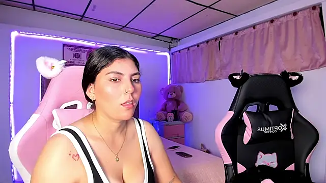 Cristal Smith20 online show from 04-03-26, 01:23