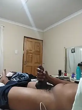 TwistedR online show from 12-15-25, 09:09